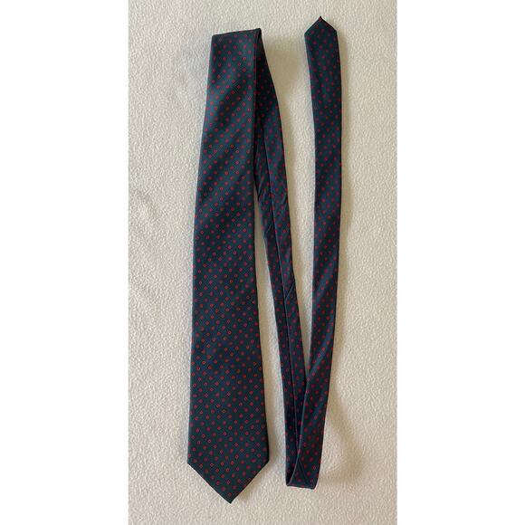 College Hall Men's Tie Navy With Red Squares 3.5” x 60" Imported From Italy EUC - Picture 4 of 6